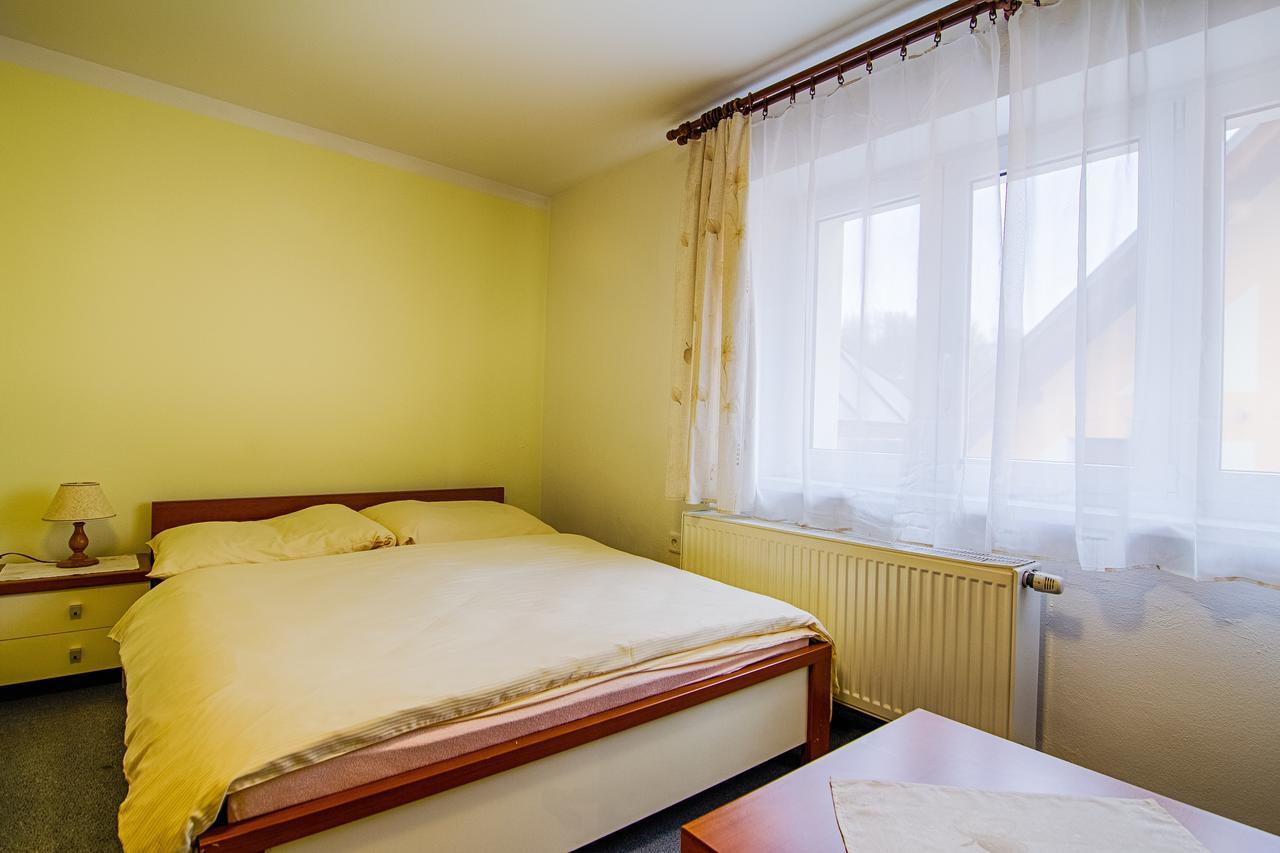 Apartmany Centrum With Garage ロキトニツェ・ナト・イゼロウ エクステリア 写真